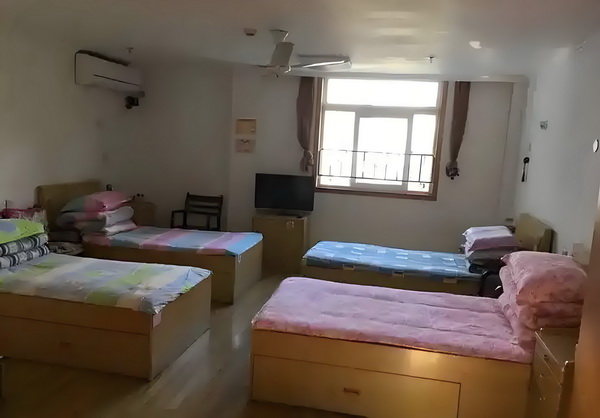 深圳应届毕业生入户秒批_76岁林子祥近况曝光，与小14岁娇妻恩爱27年 与小14线下丰富网点功能适老