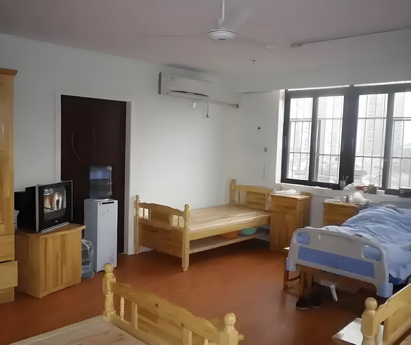 深圳转户资格_要出道了吗？！霍汶希女儿hanni杂志封面首秀 下邹新男如何某的教训友商量